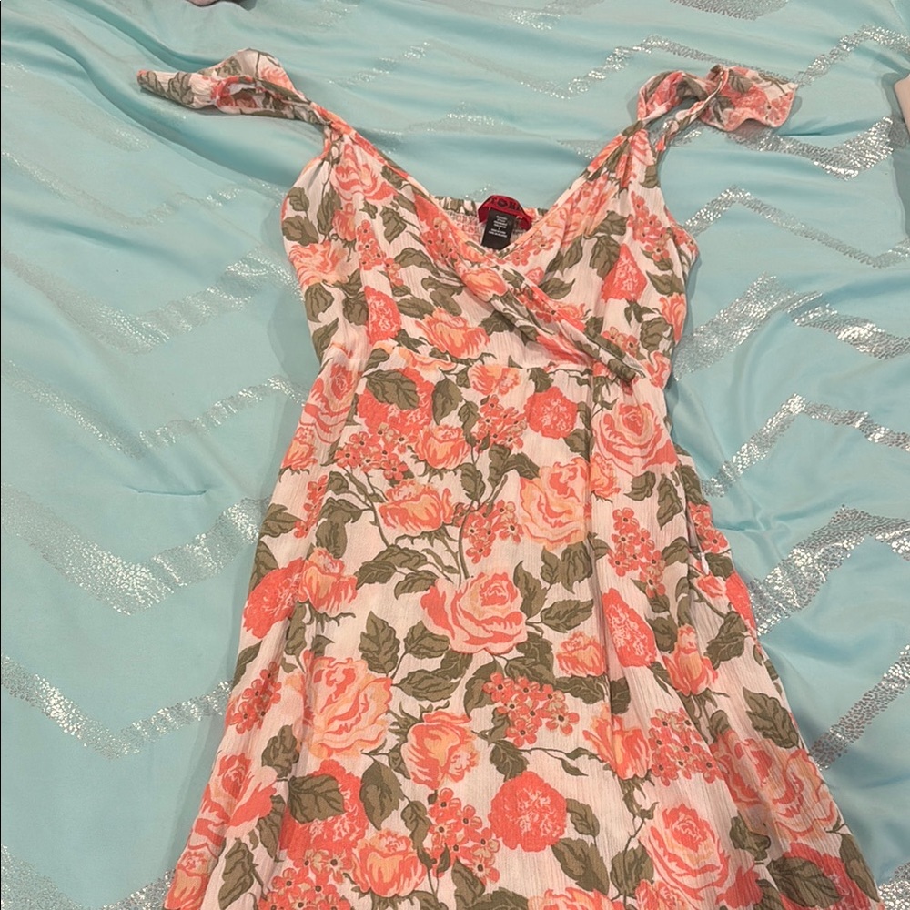 Hot Kiss Floral Maxi Dress